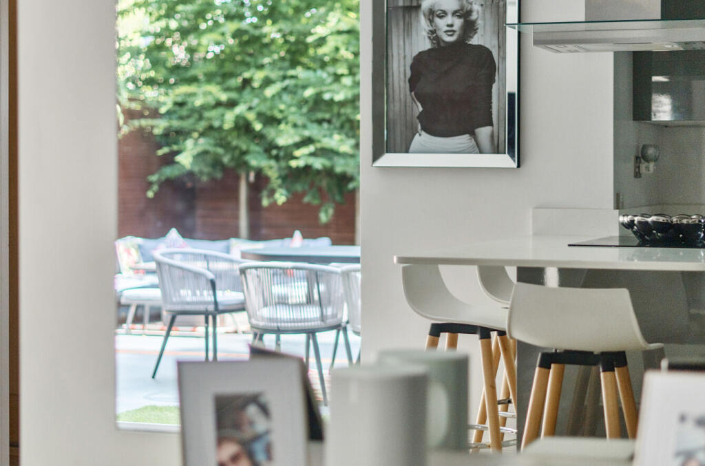 1312820-1-68596a3...