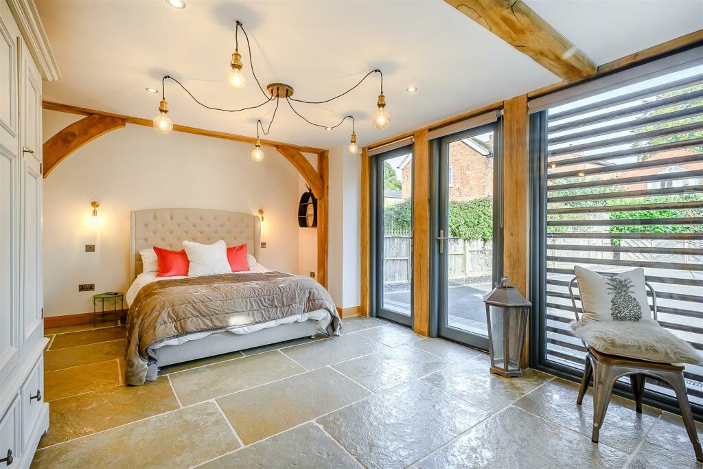 8568517-interior29.jpg