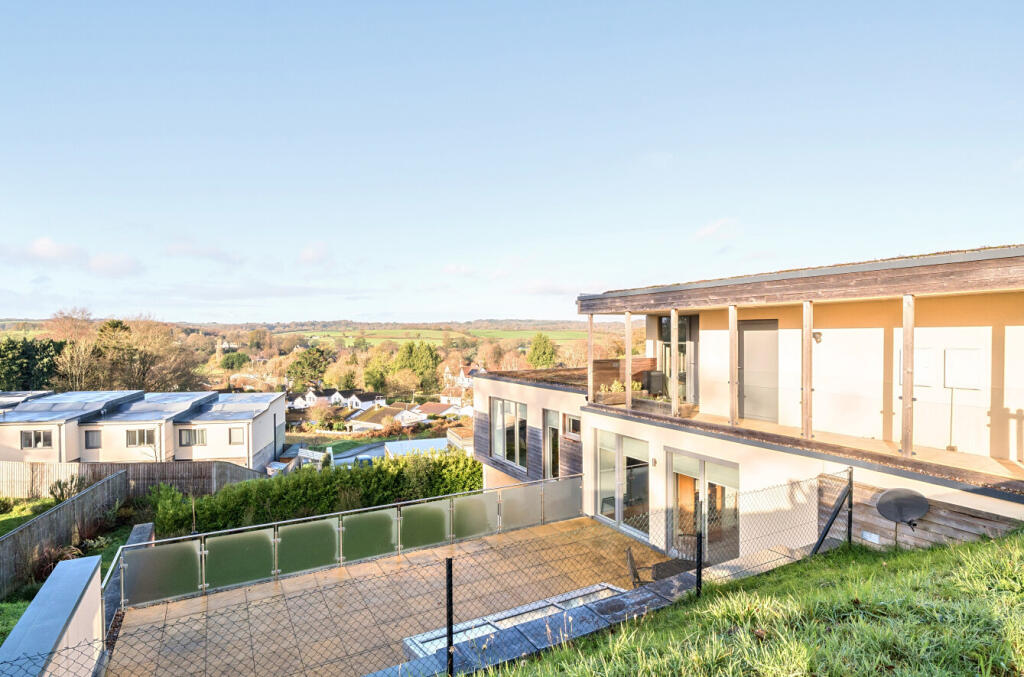 1384071-1-6929bc7...