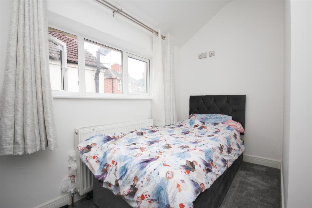 bed 3.JPG