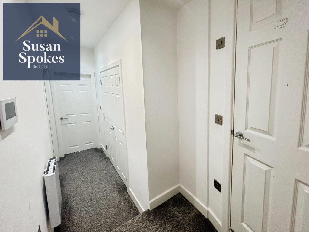 pbox-bedroom-331944.jpg