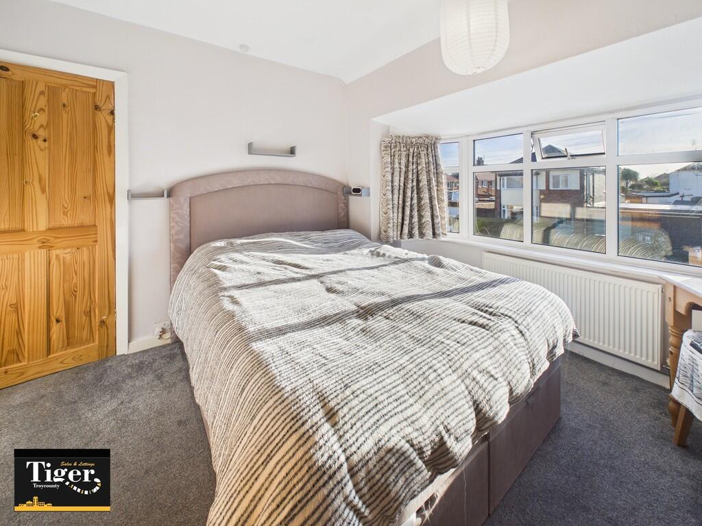 CAM02176G0-PR0772...