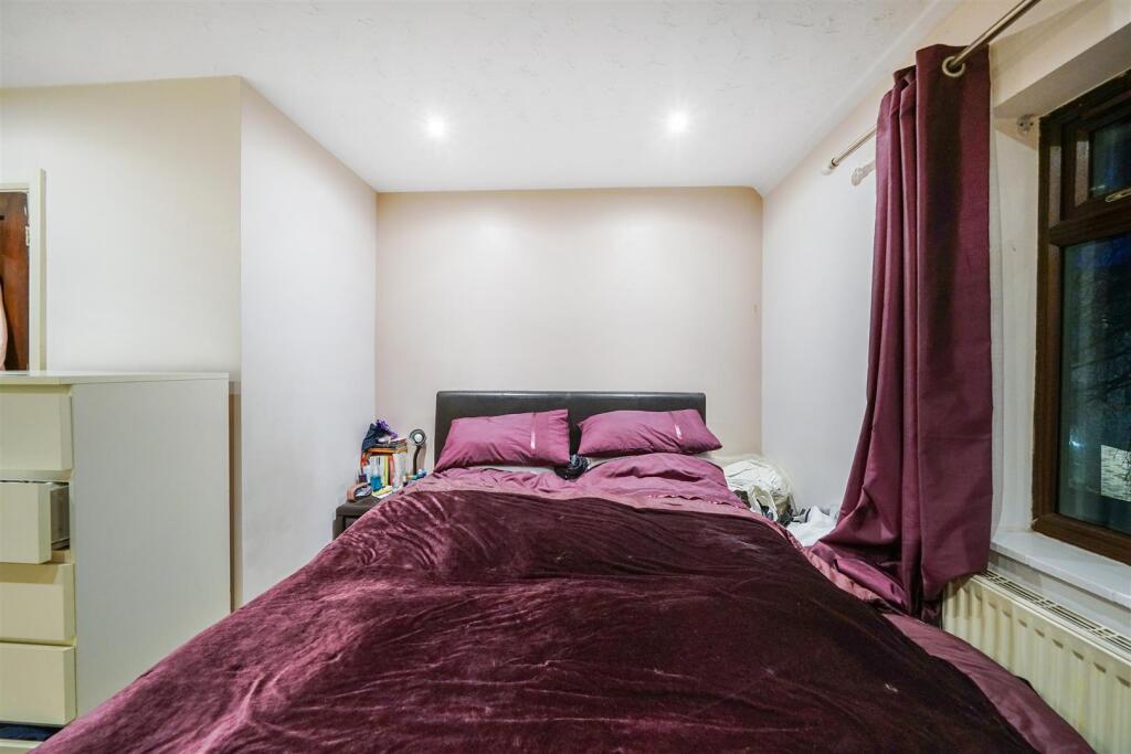 230 Summers Lane - TDYx0JlPz0xIV75l29Ib.jpg