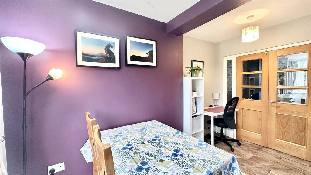 Dining Area.jpg