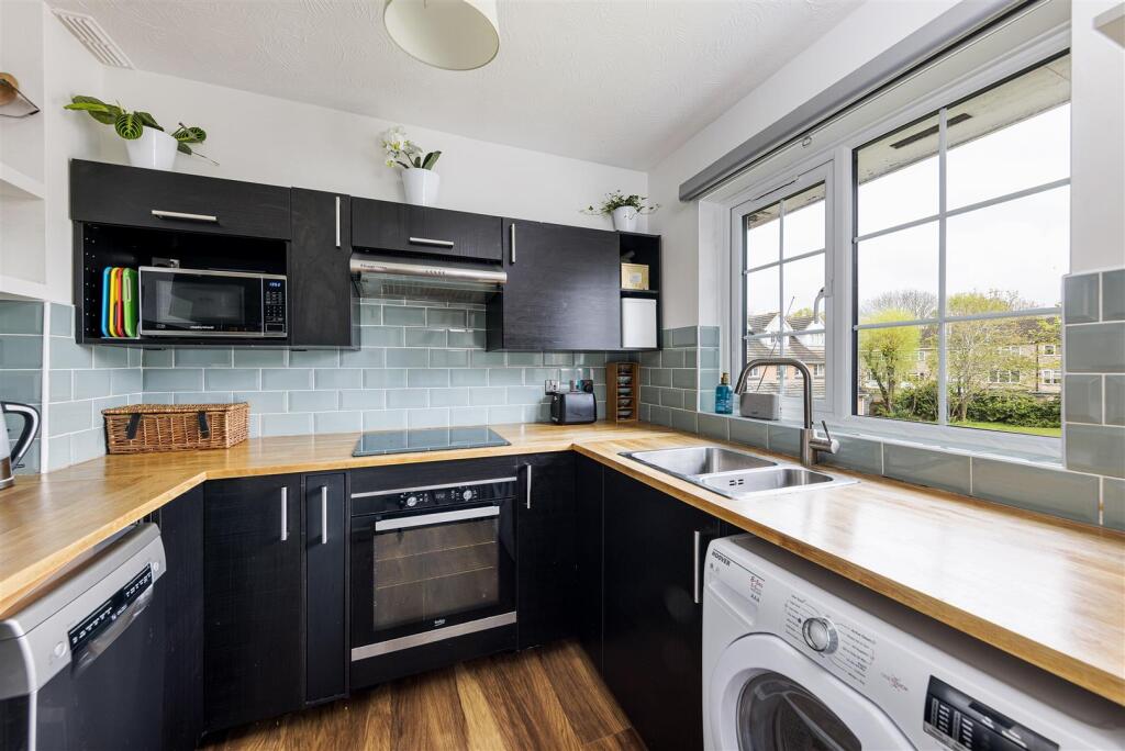 The Croft, Friday Hill E4