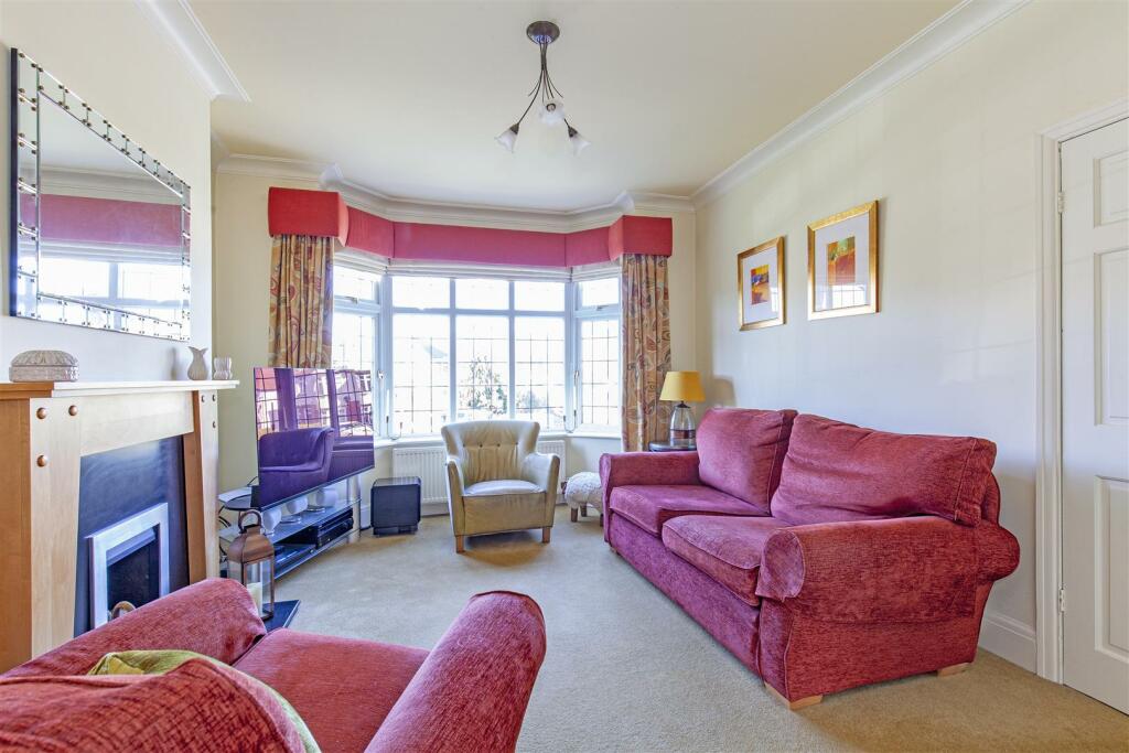 Reception Room-1.jpg