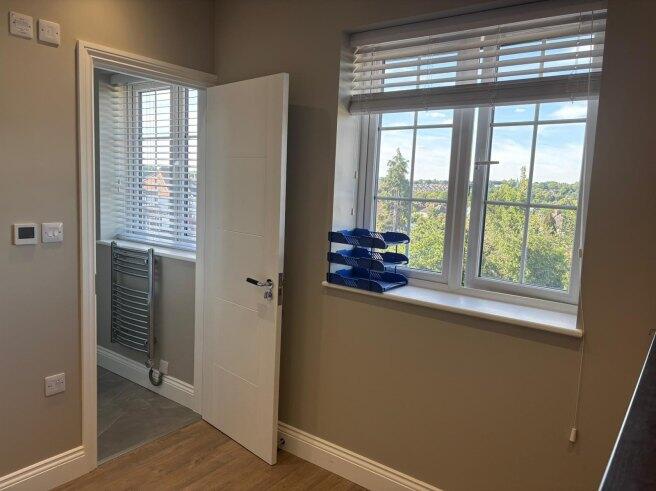 bowes-rd-n11-1ah-982724