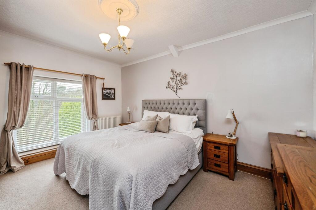 Pen Yr Alltwen, Pontardawe, Swansea