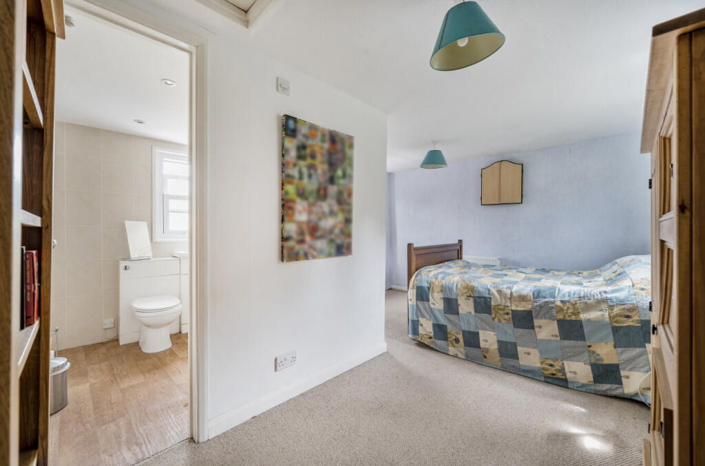 1333034-11-688b83...