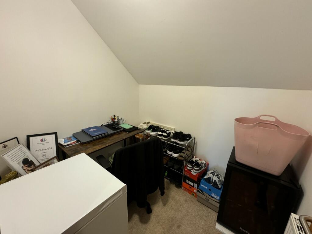 Dressing room/Office 