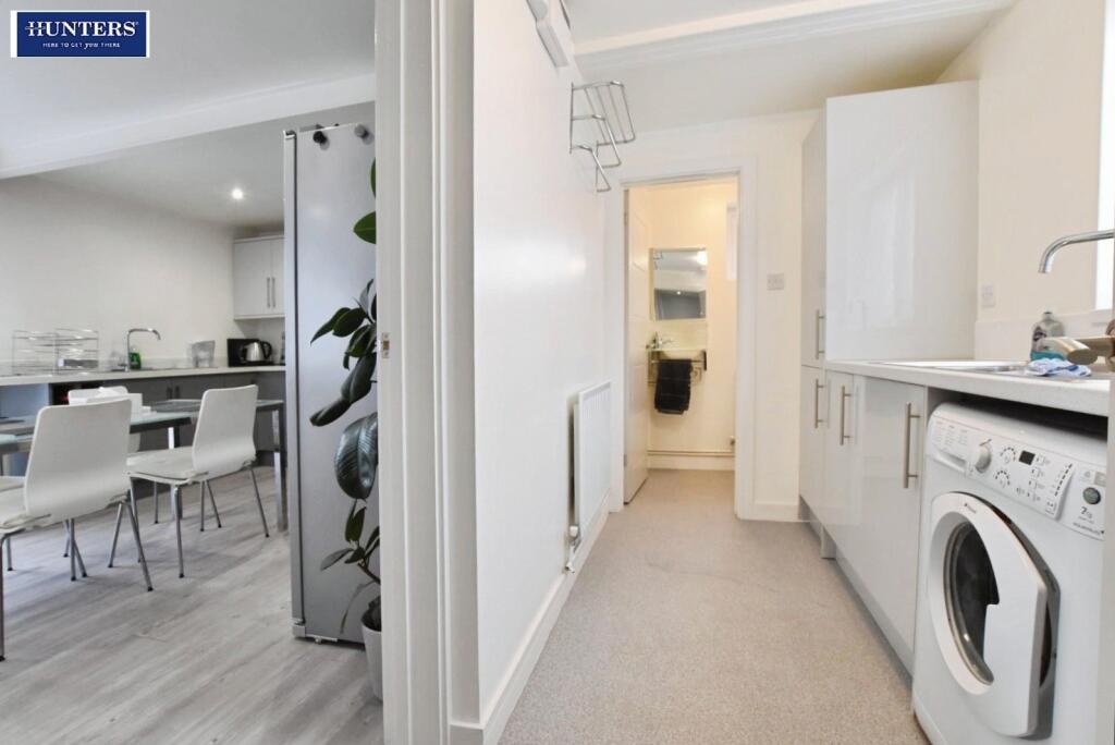 pbox-kitchen-332091.JPG