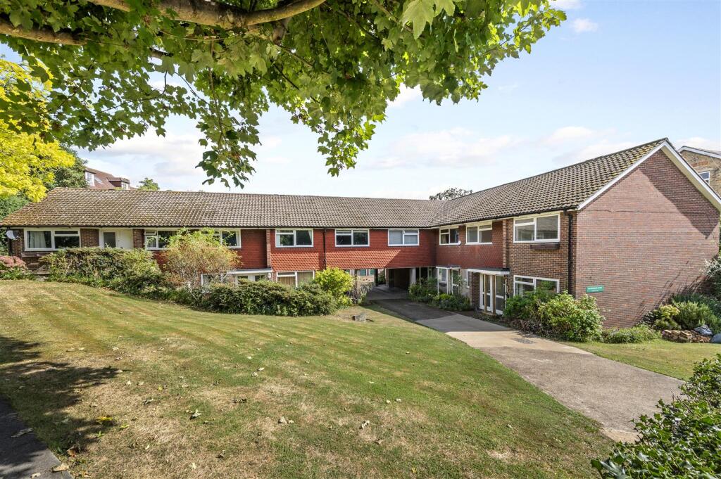 BUCKINGHAM COURT 1 (15 FROM 25)-25.jpg