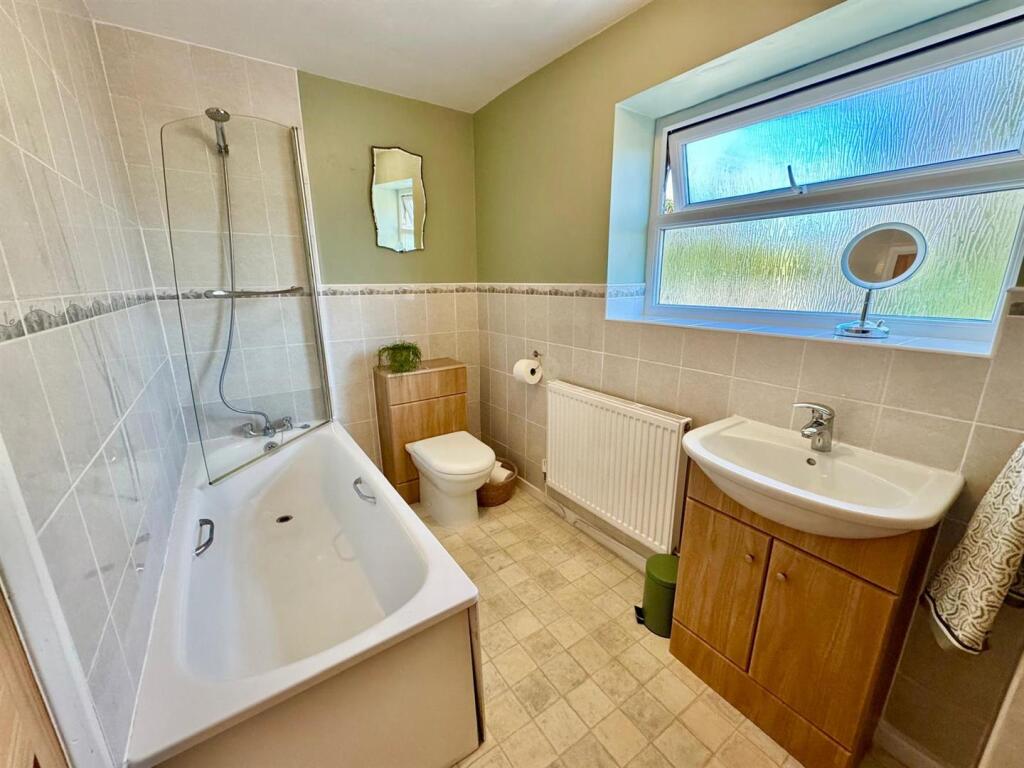 PHOTO-2025-04-07-19-38-15 (26).jpg