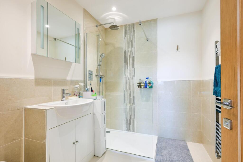 KEREG COURT,  (11).jpg