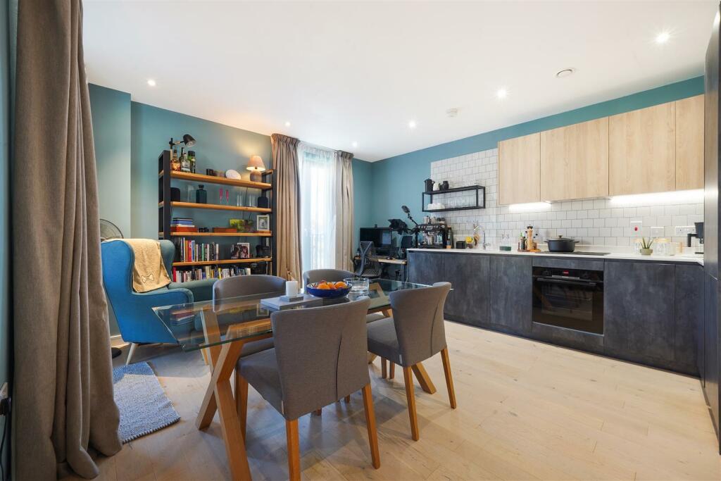 Flat 20, Bartram House - bPytE4btZSR4vbye3uUL.jpg