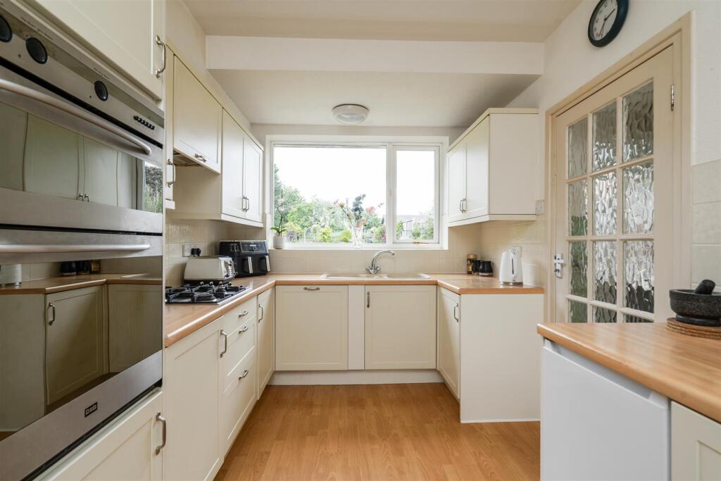 87 Hampton Lane_27.jpg