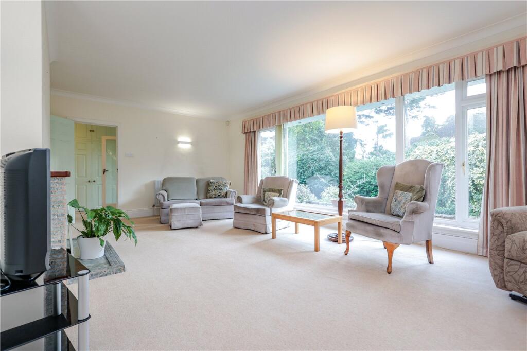 Canford Crescent, Canford Cliffs, Poole, Dorset, BH13
