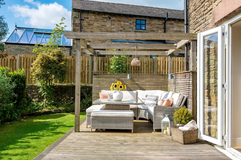 Decking with Arbour