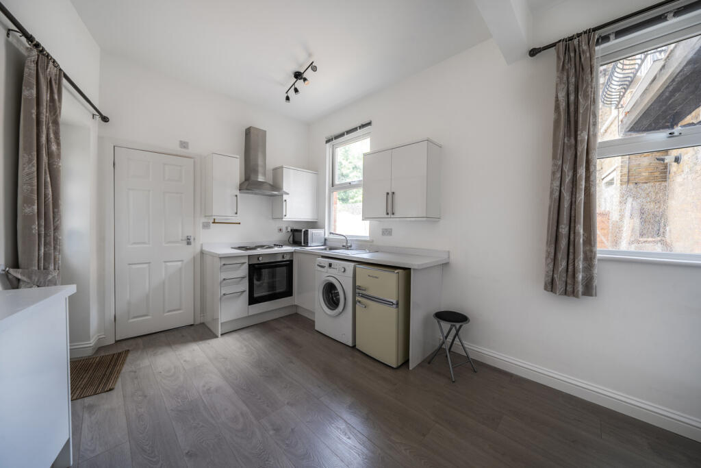 1316162-10-686696...