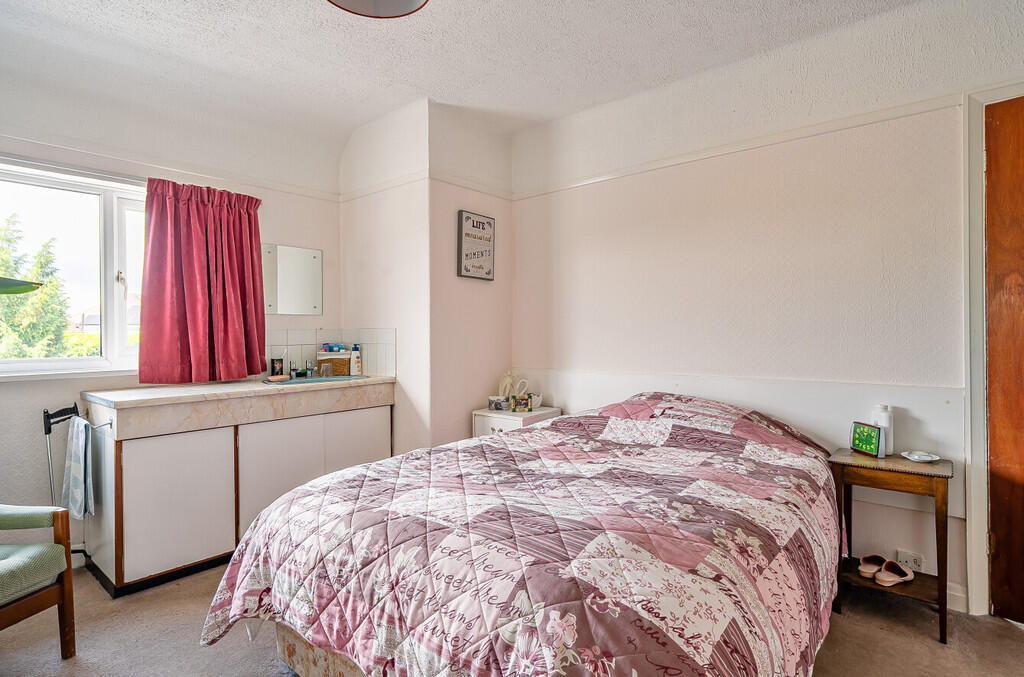 1296212-20-683700...