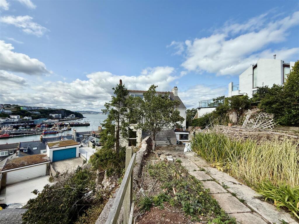 Rear Garden Towards House.JPG