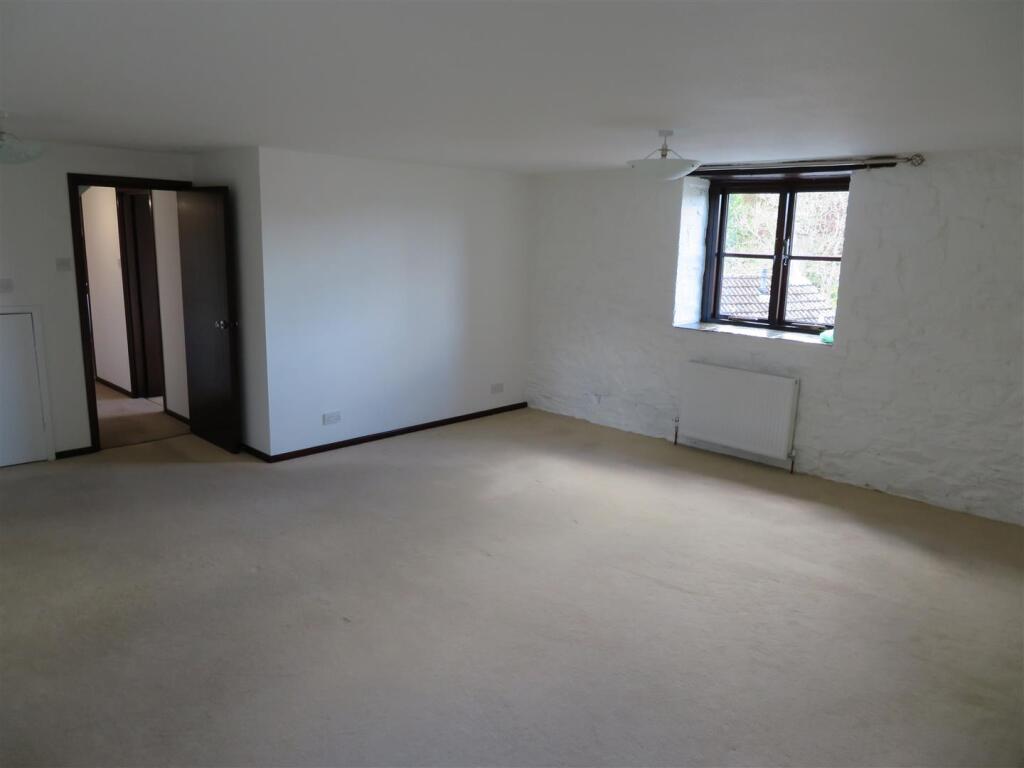 Lounge / Dining Room