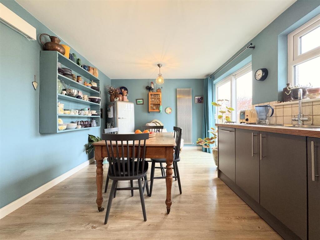 Kitchen Diner