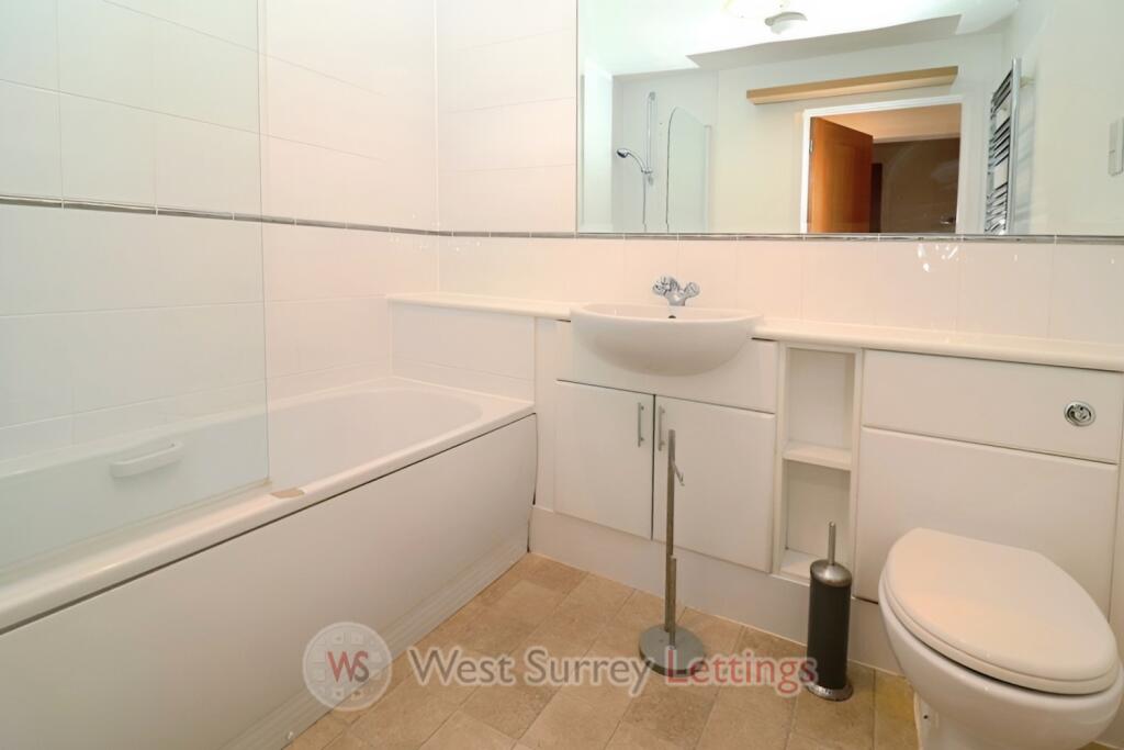 0b706eb6-new 20main 20bath_lge