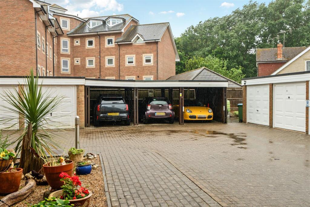 Car Port