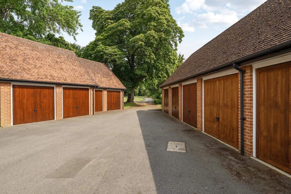 1305685-26-6846c6...