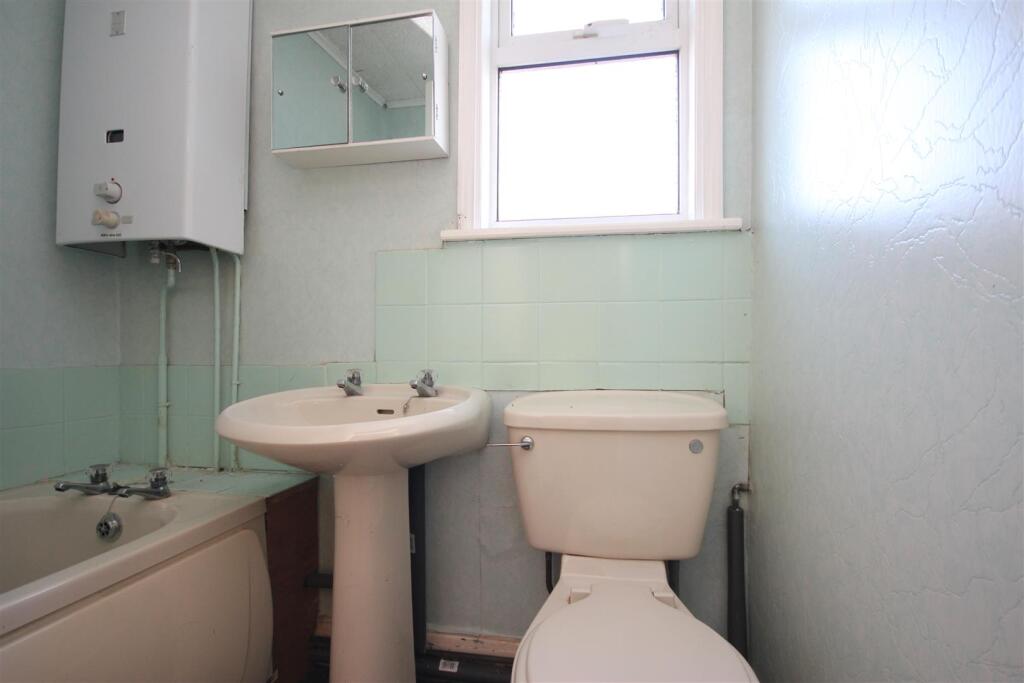 bathroom.JPG