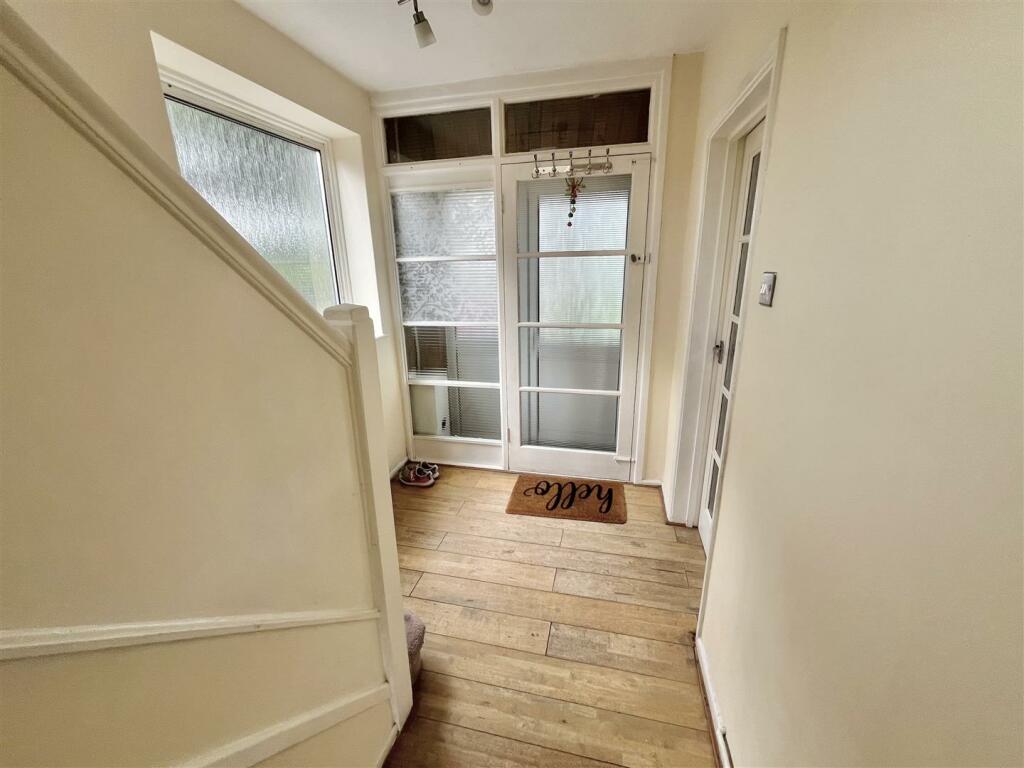 Entrance Hall Aspect 2