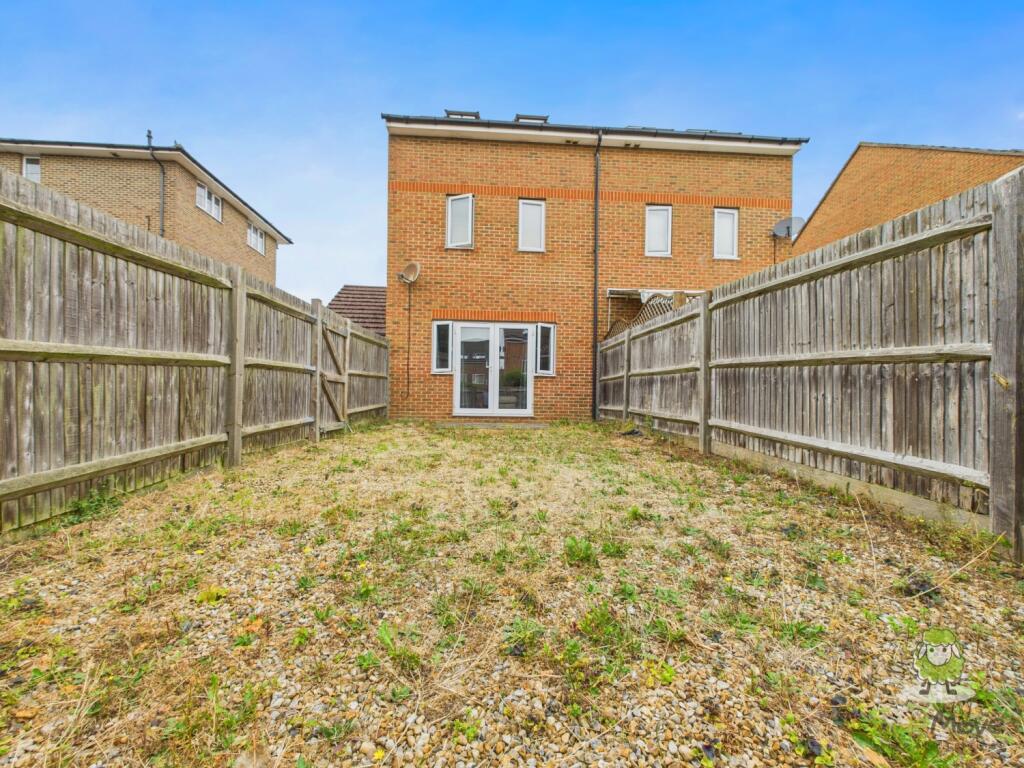 CAM01543G0-PR0144-STILL012