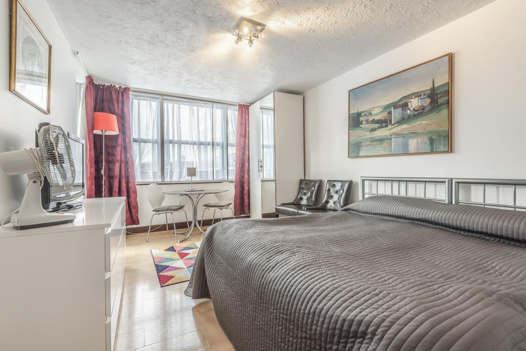 Reception Room/Bedroom