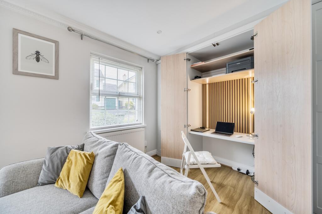 1357904-3-68df98bf1c970