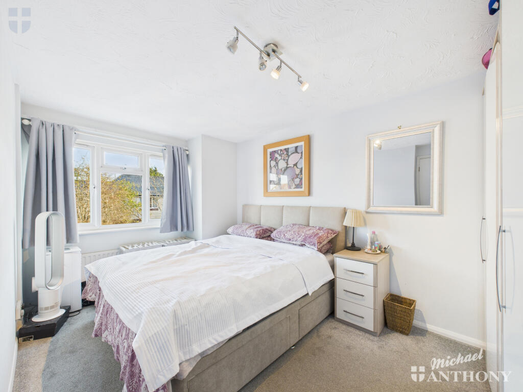 CAM03218G0-PR0831-STILL001