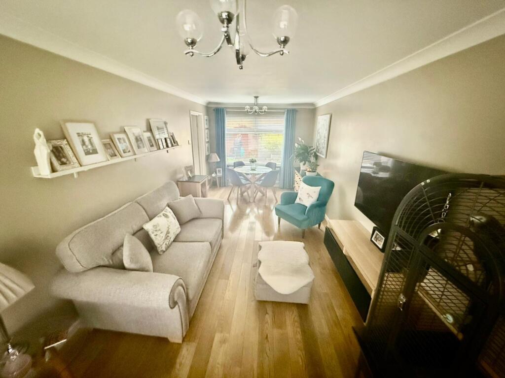 PHOTO-2025-11-08-20-58-36 16