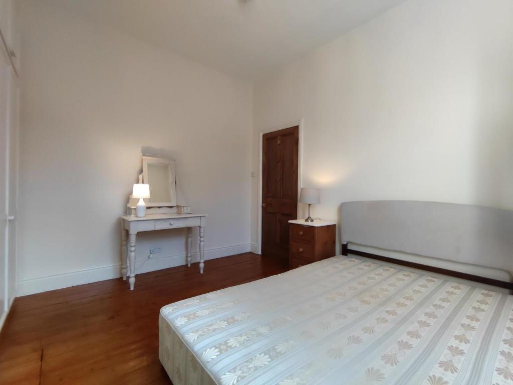 Bedroom 1 Aspect 2