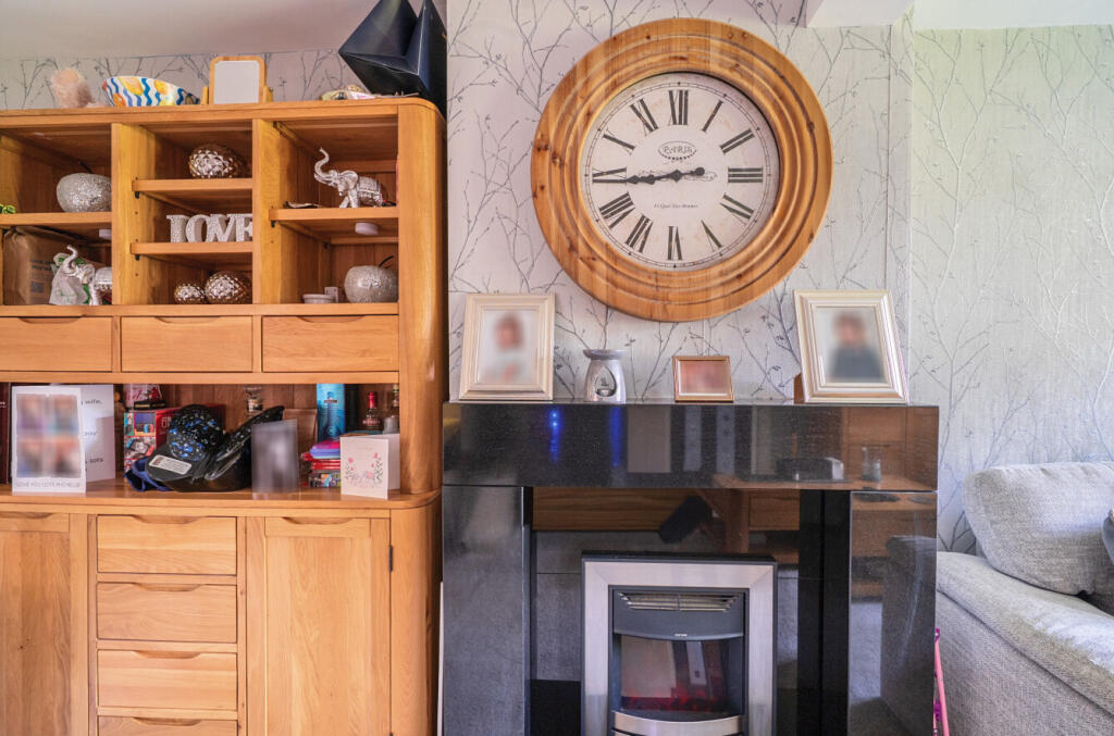 1358365-11-68d43d...