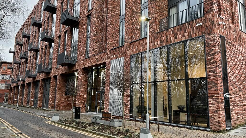 MOUNT YARD ENTRANCE