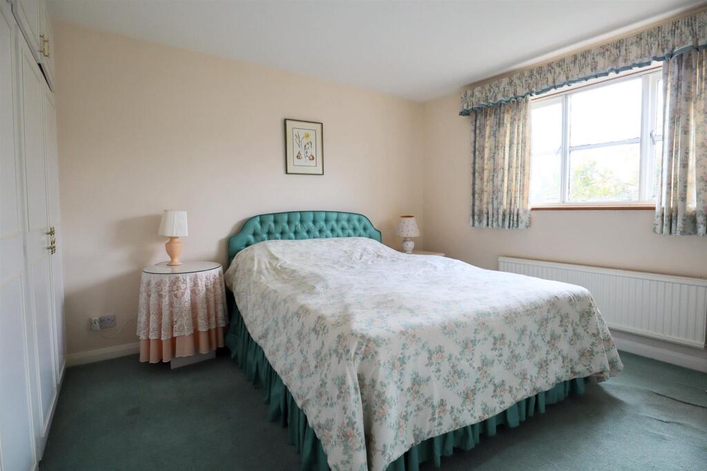 Bedroom 2.jpg