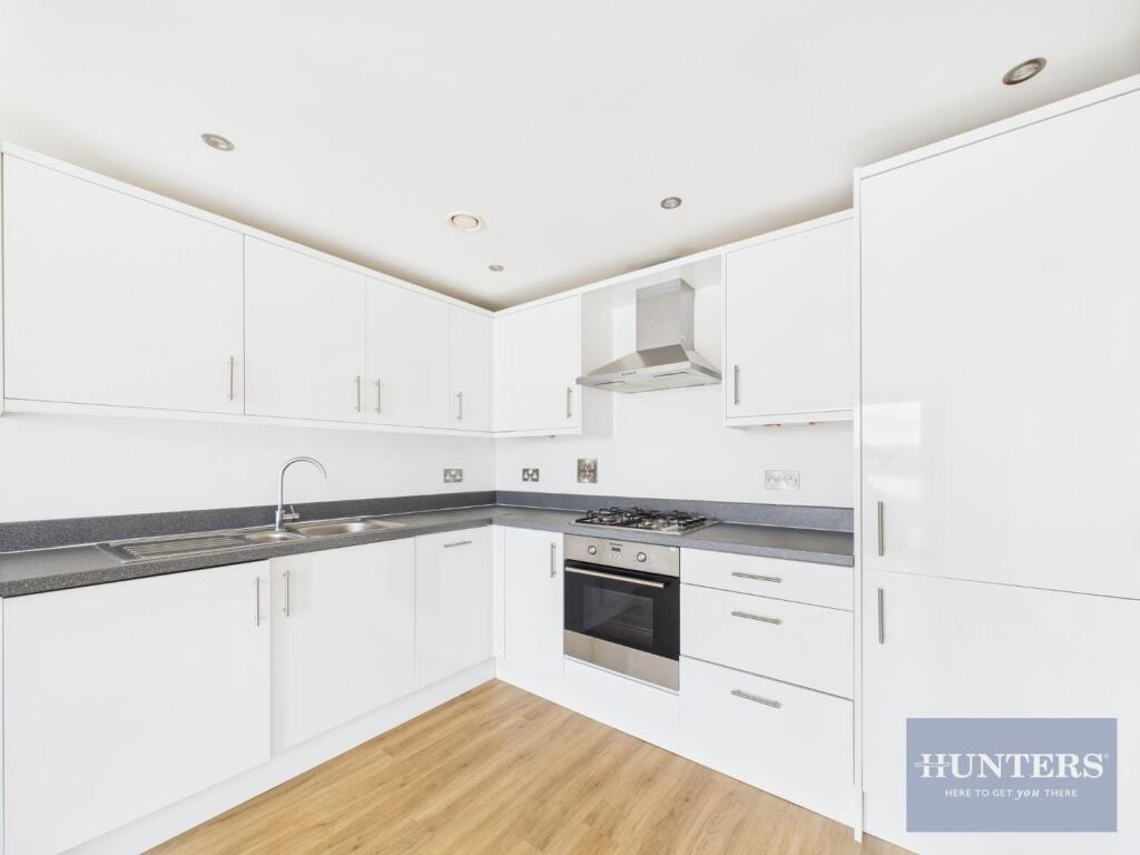Kitchen / Living Area