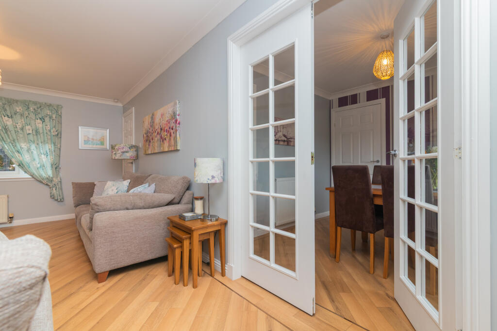 42 Strathcarron Drive, Paisley PA27AW-4