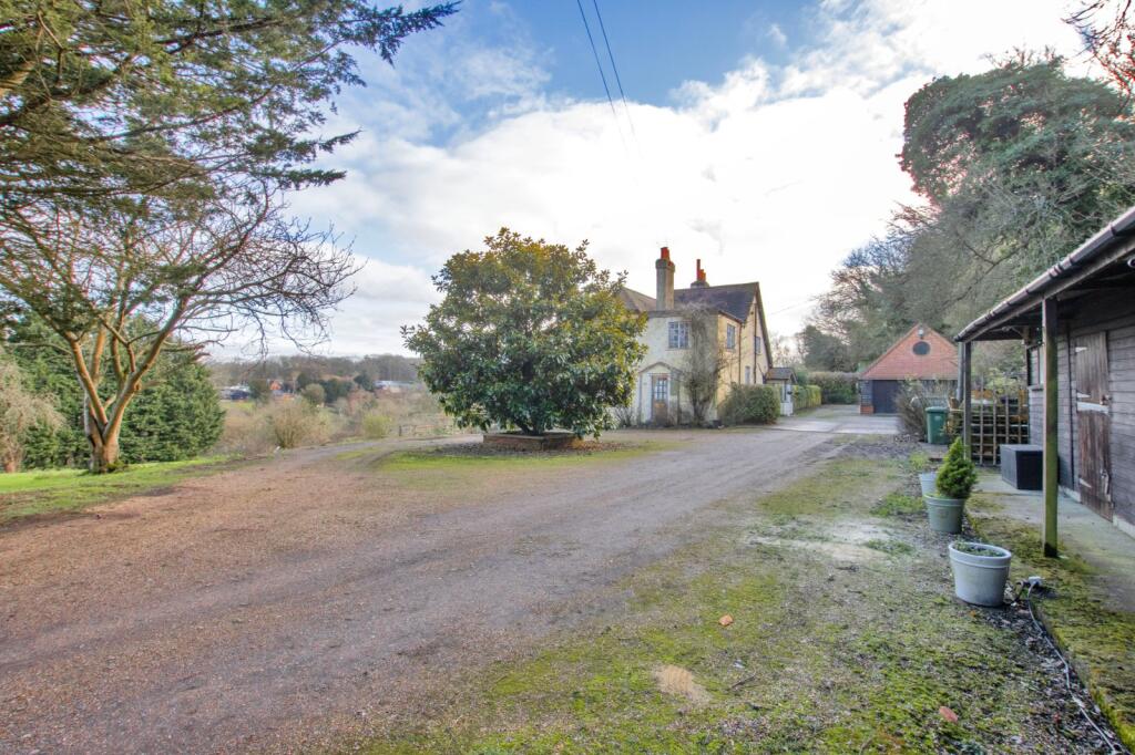Driveway &amp; Garage