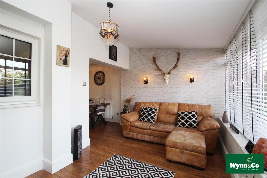 Family Room 3.jpg