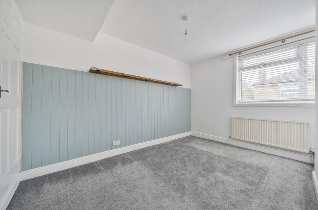 1369577-12-68ee2f...