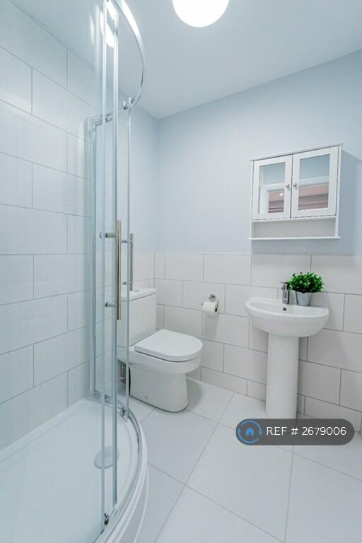 Ensuite Bathroom