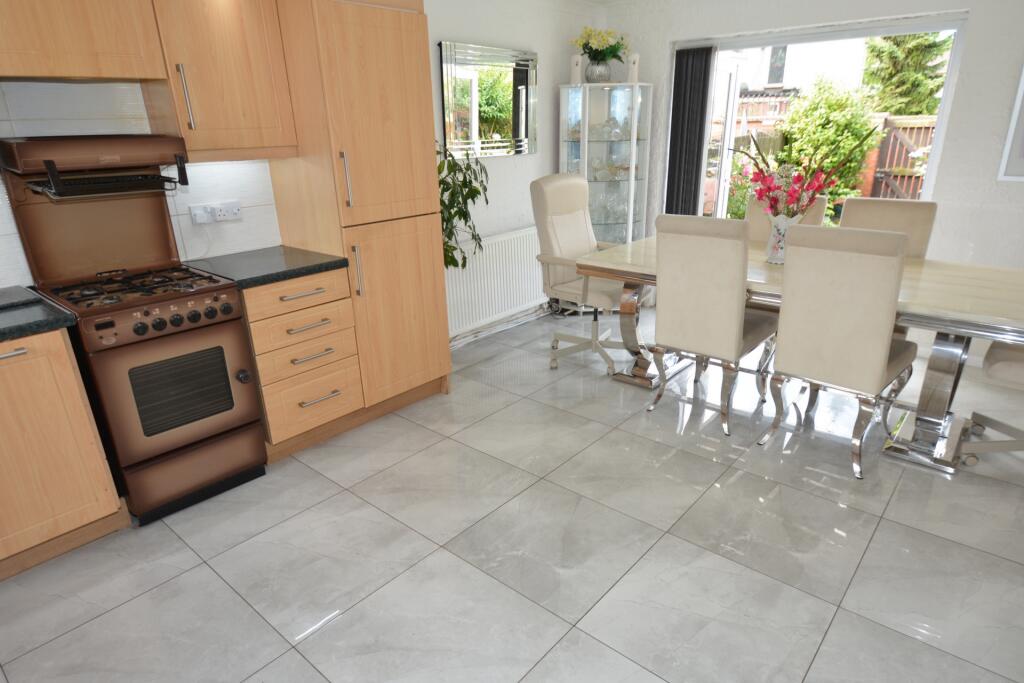 kitchen / dining