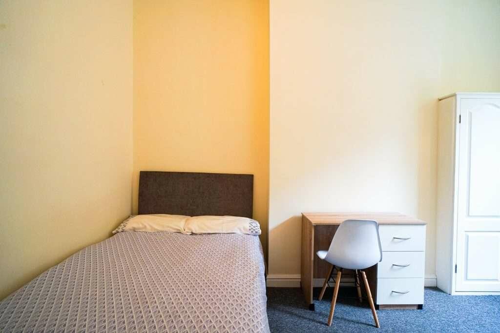 94_Harcourt_Road