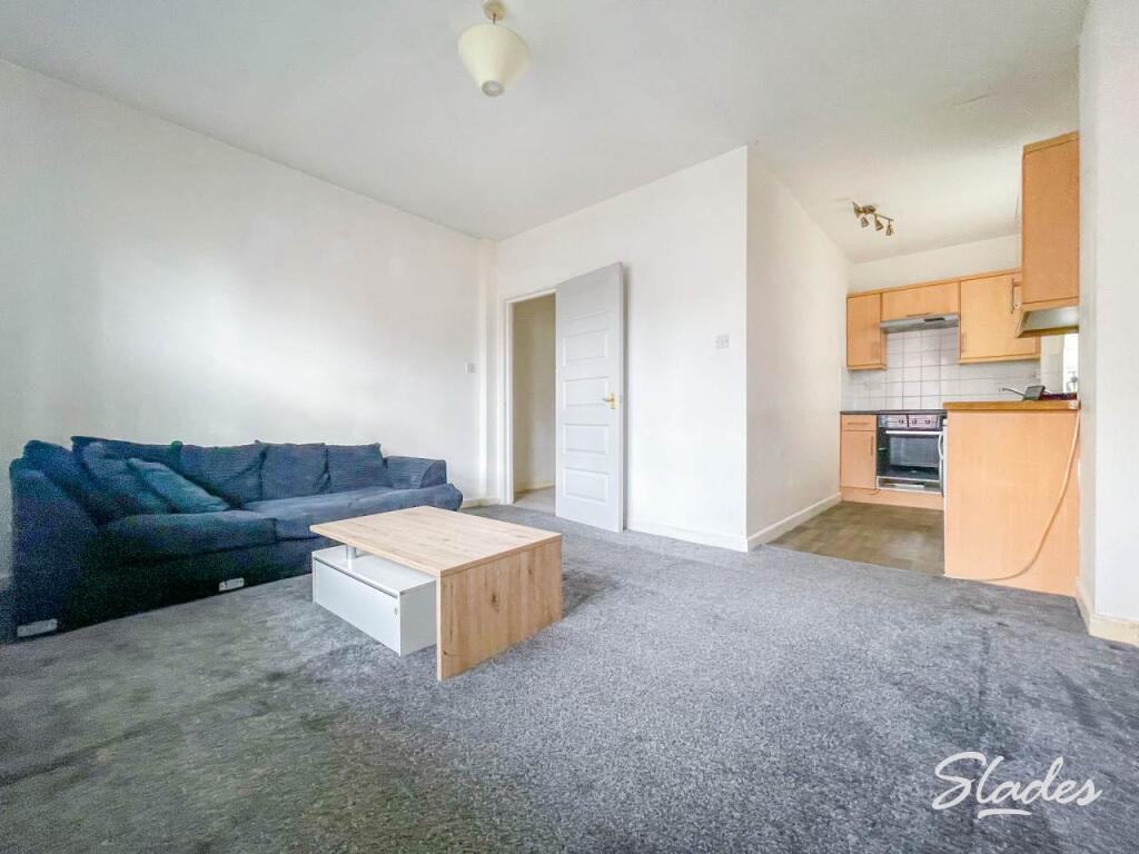 19b sea lounge and k